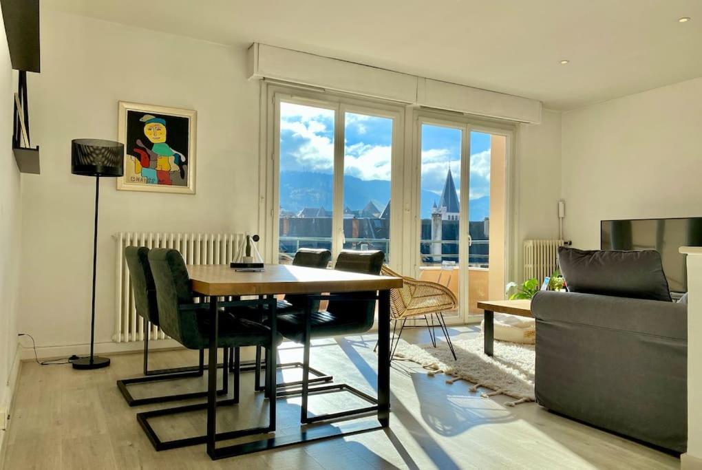 Toit-Terrasse Traversant Plein Centre 100M Du Lac Lägenhet Annecy Exteriör bild